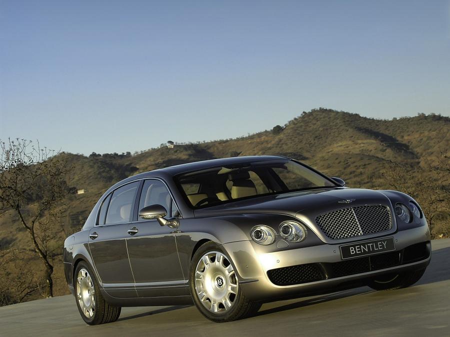  Bentley Continental Flying Spur 2005 года  (UK) (фото 6 из 12)
